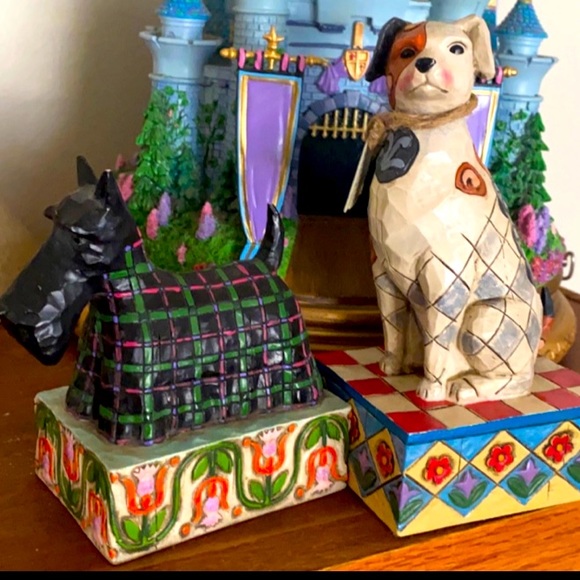 Jim Shore Dog Figurines - Picture 1 of 3
